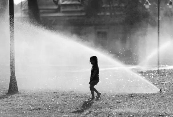 天氣多變陣雨問候短信